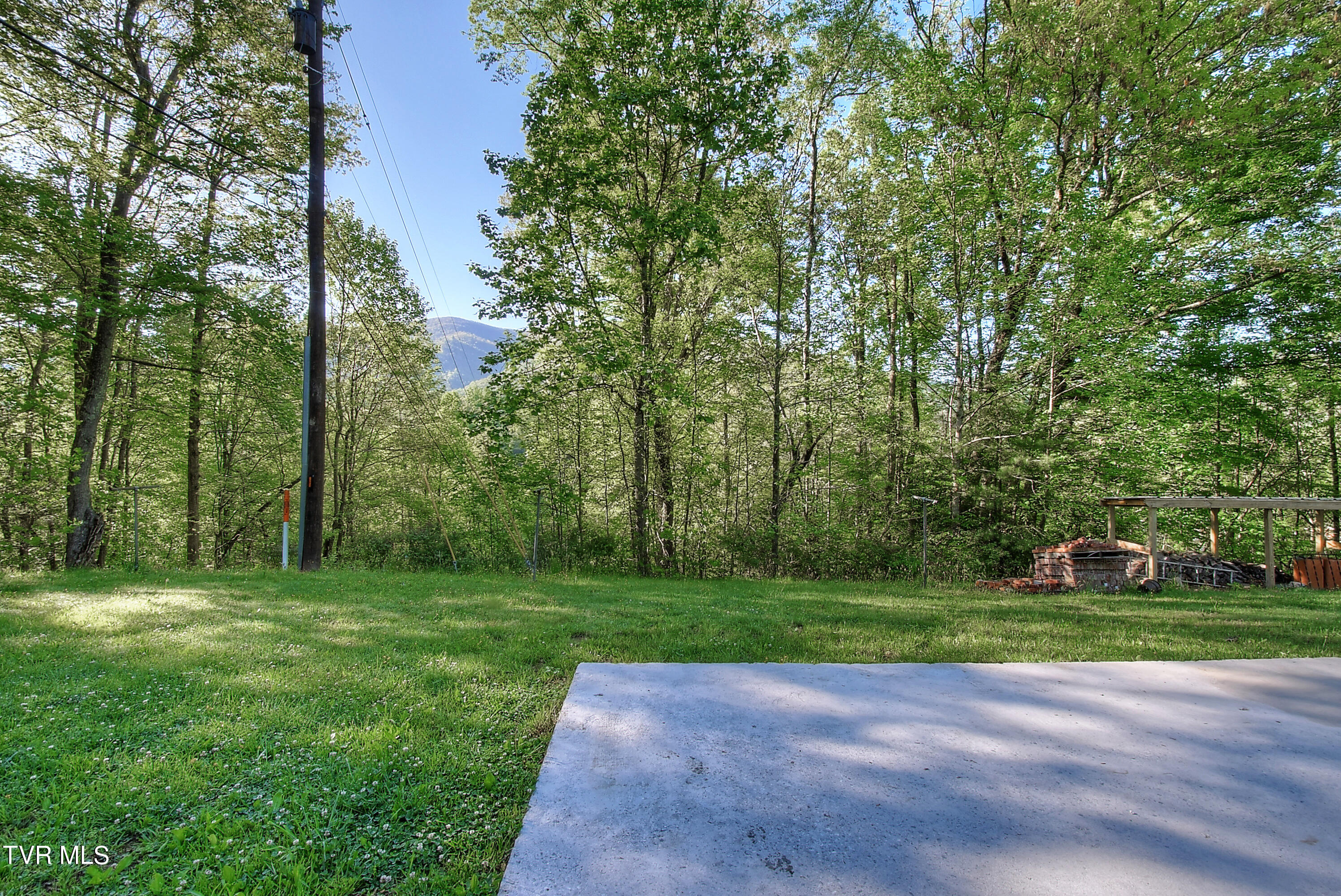 144 John Glover Road Hampton, TN 37658 - Photo 35 of 35 DSC_0577_78_79_80_81_82