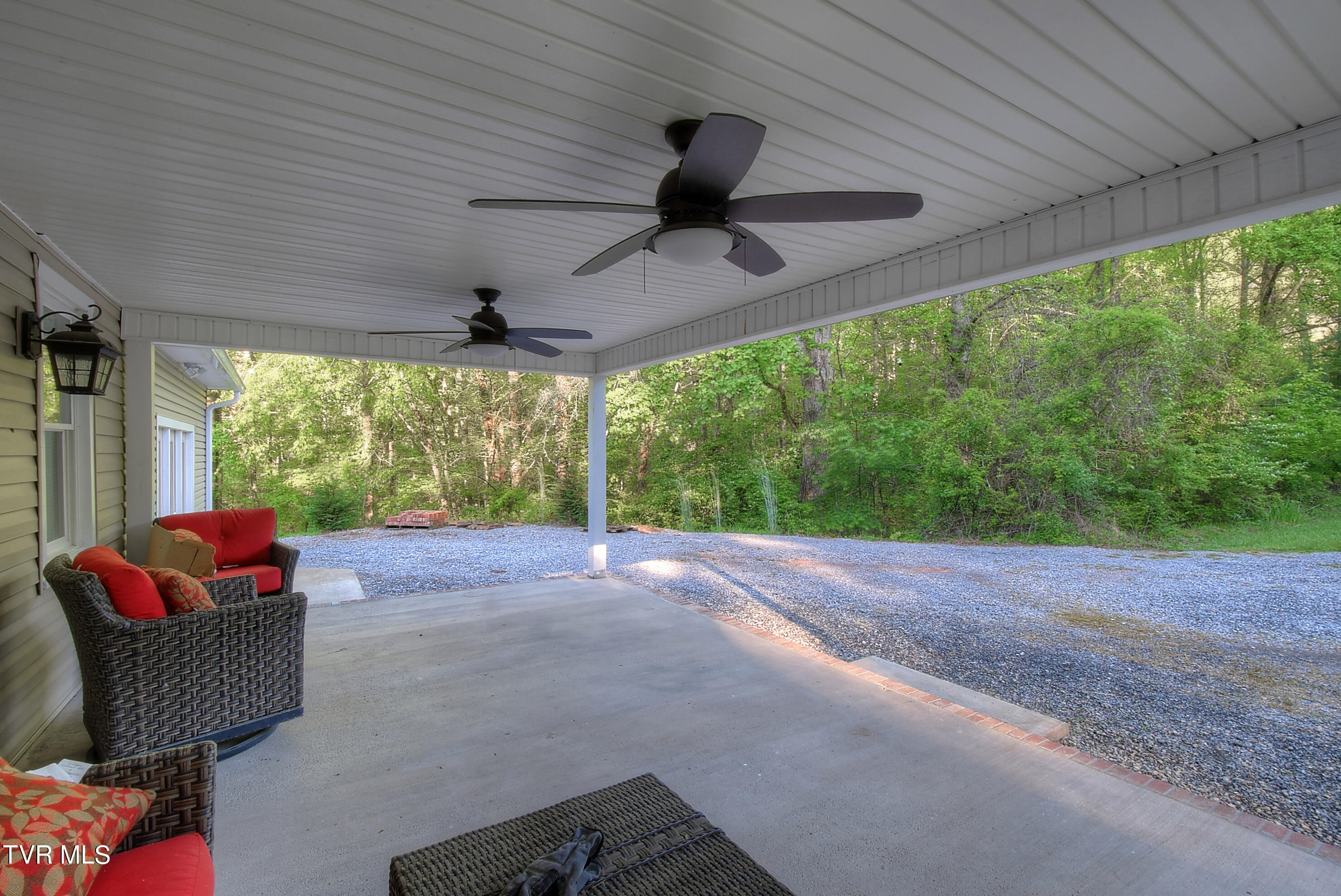 144 John Glover Road Hampton, TN 37658 - Photo 5 of 35 DSC_0061_2_3_4_5_6