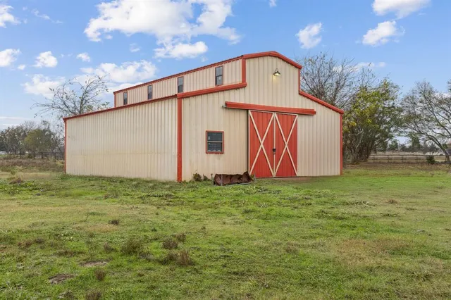 $800,000 | 6162 Graham Point Trail, Royse City, TX 75189