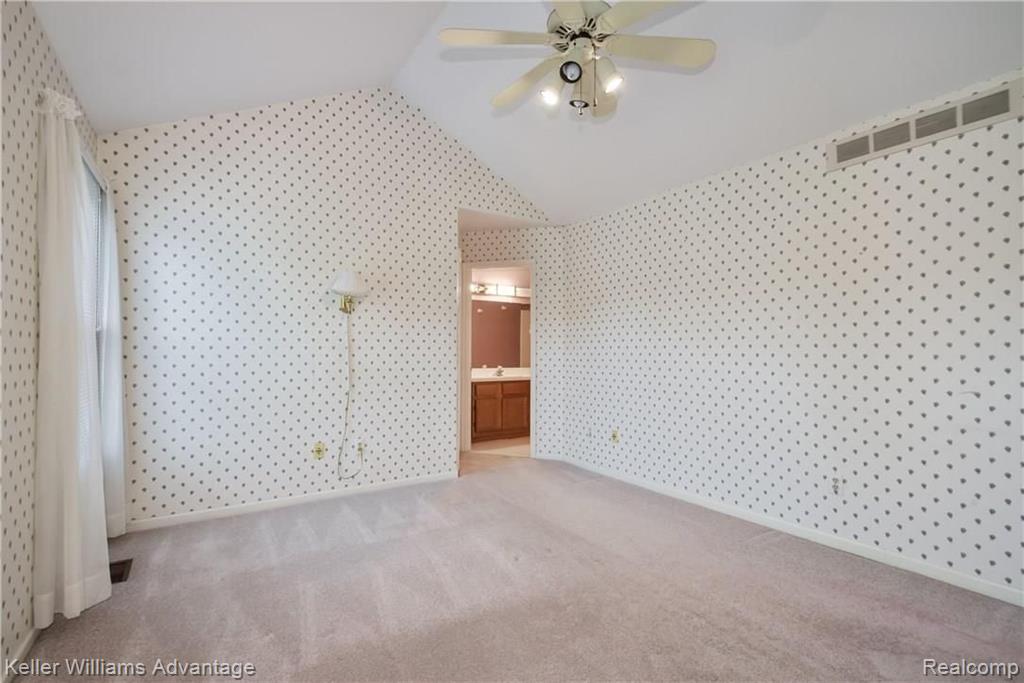 3279 Fairgrove Terrace Rochester Hills, MI 48309 - Photo 19 of 40