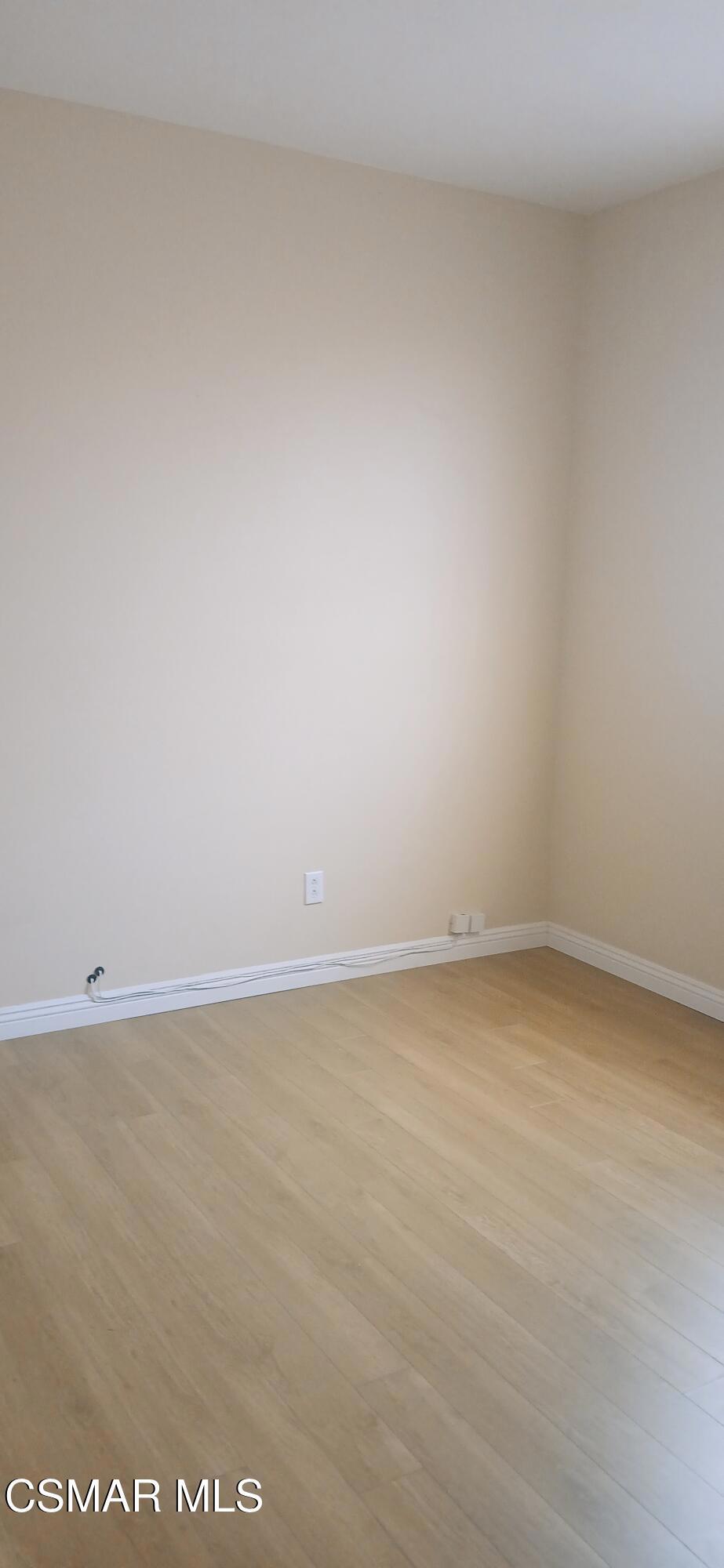 1128 Azalea Way Simi Valley, CA 93065 - Photo 17 of 21