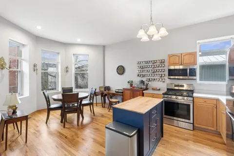 $1,200,000 | 1236 North Marion Court, Chicago, IL 60622