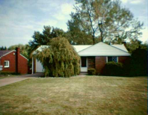 4326 Seton Whitehall, PA 15227 - Photo 1 of 5 Exterior Front.