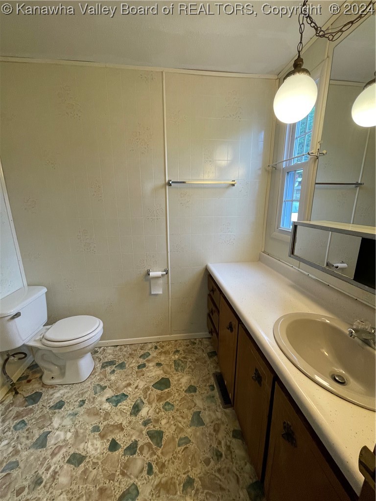 381 Klondyke Road Ripley, WV 25271 - Photo 17 of 18 Gallery Image 17