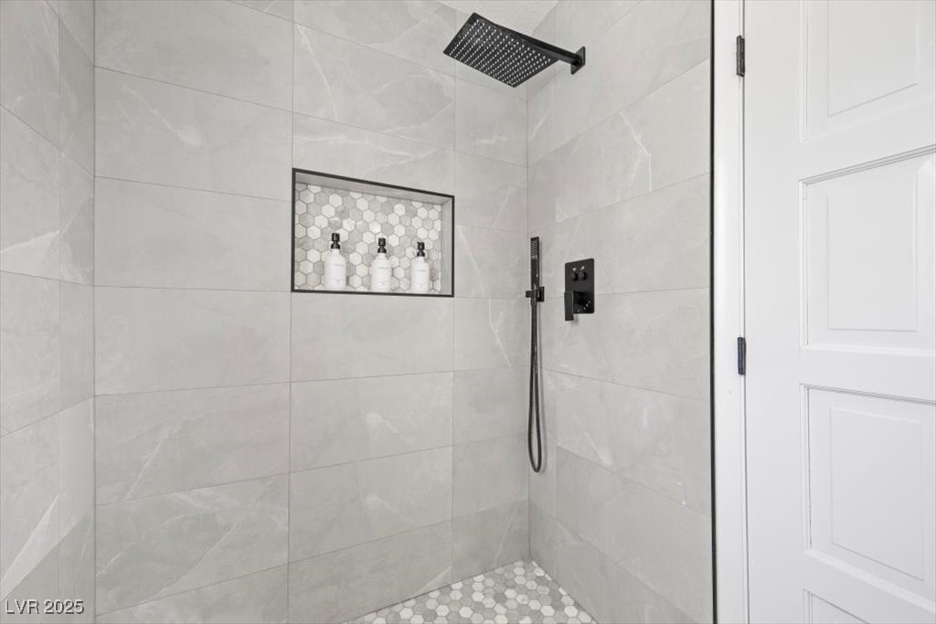 5110 Evaline Street Las Vegas, NV 89120 - Photo 22 of 55 Elegant bathroom with generous shower space!