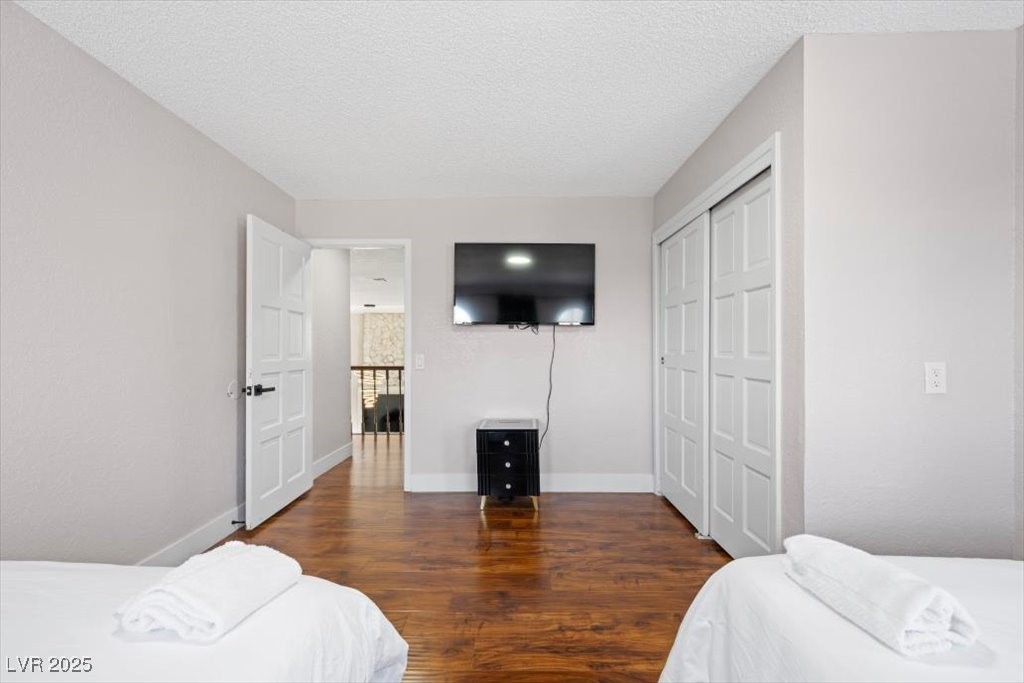 5110 Evaline Street Las Vegas, NV 89120 - Photo 29 of 55 Spacious 5th bedroom with oversized closet!