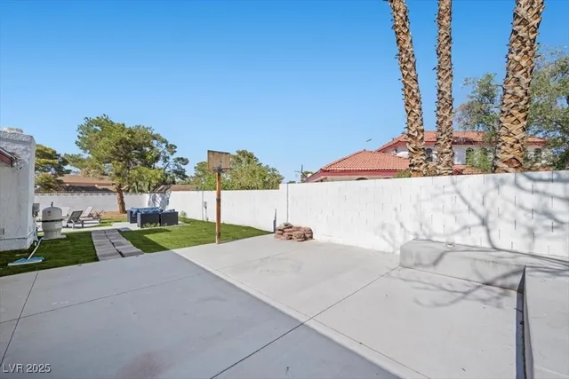 $6,288 | 5110 Evaline Street, Las Vegas, NV 89120