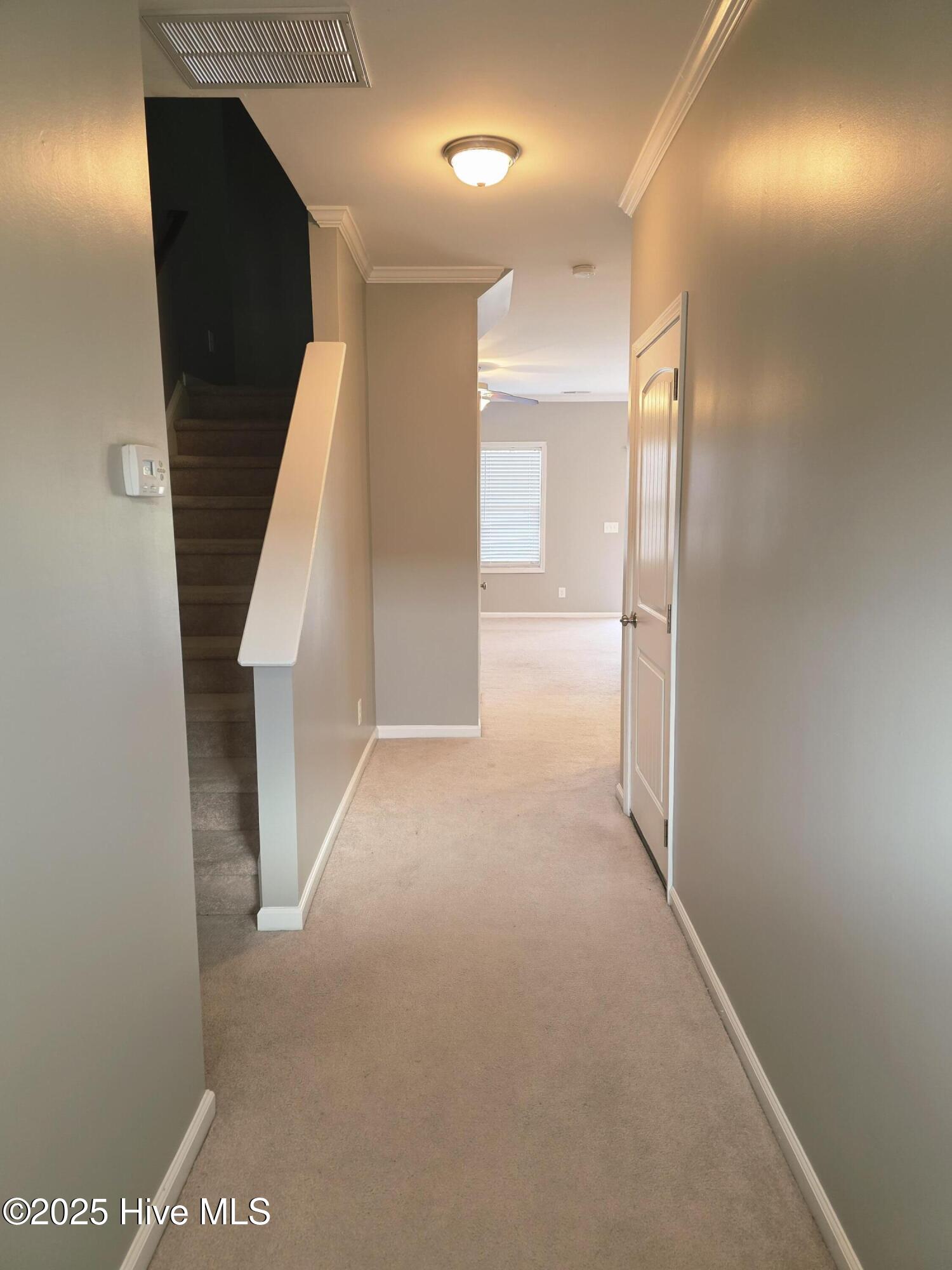 309 Winstead Loop Road Richlands, NC 28574 - Photo 4 of 23 20251217_150640