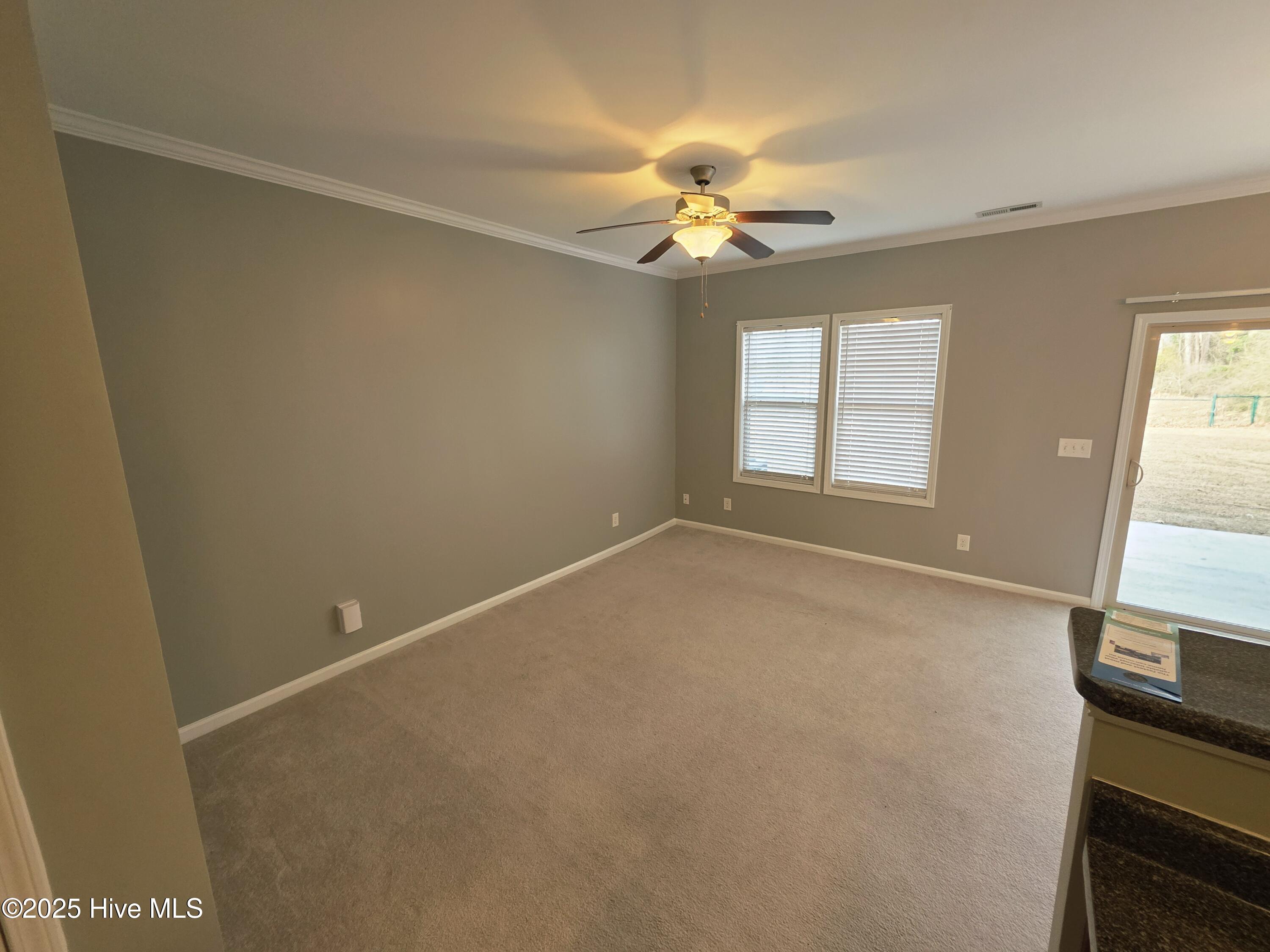 309 Winstead Loop Road Richlands, NC 28574 - Photo 9 of 23 20251217_150715