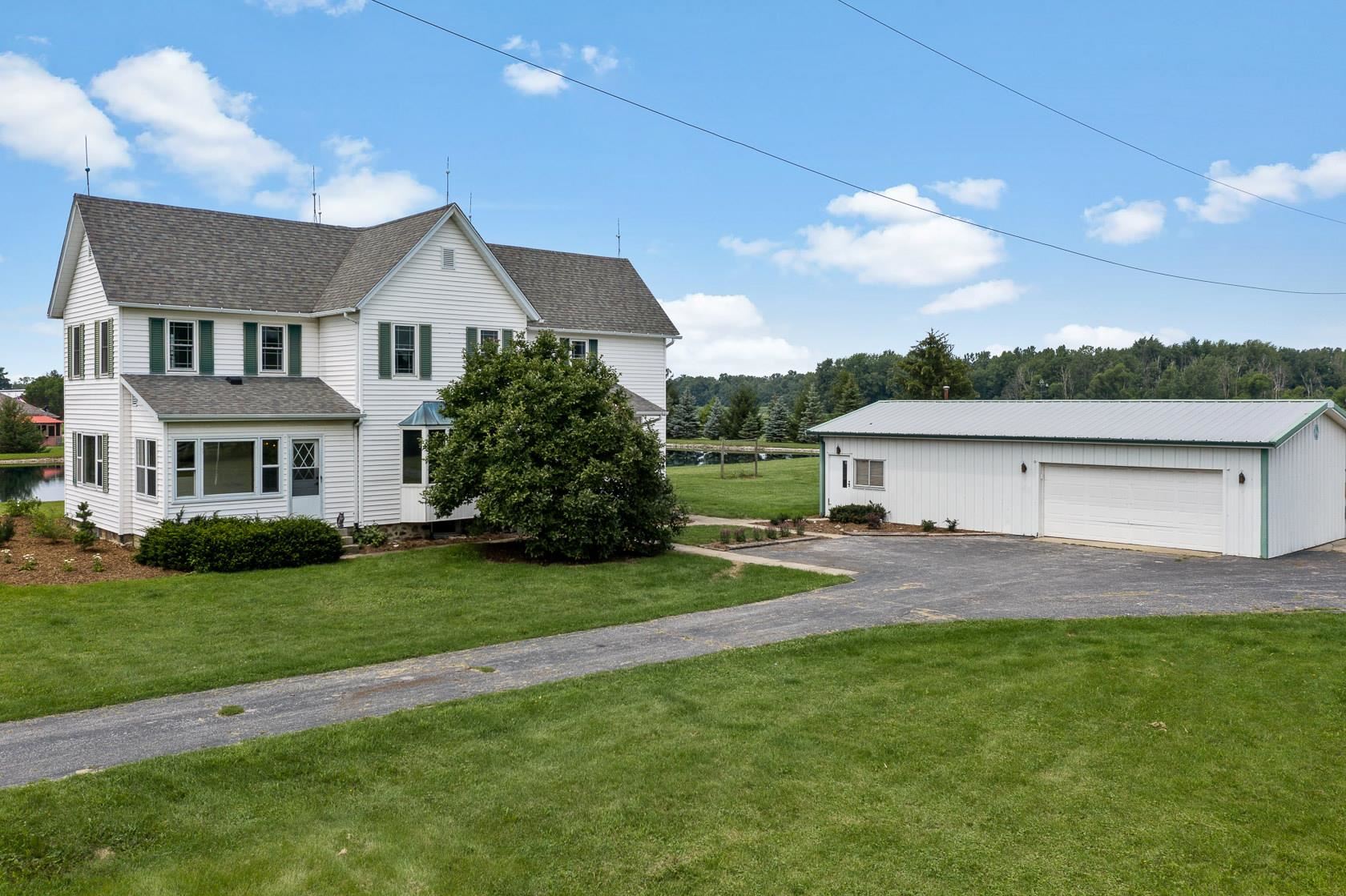 8412 Leesburg Road Fort Wayne, IN 46818 - Photo 4 of 35