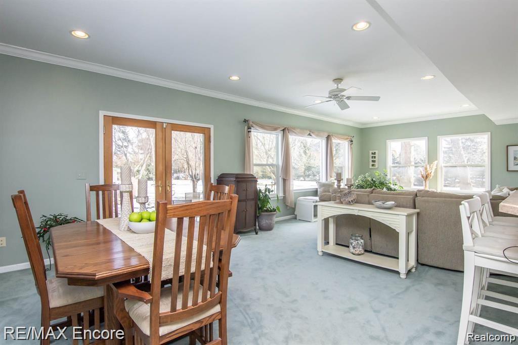 3464 McClure Road Troy, MI 48084 - Photo 13 of 43 Family Room View 3