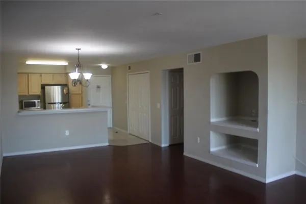 $1,695 | 13929 Fairway Island Drive, Unit 834, Orlando, FL 32837