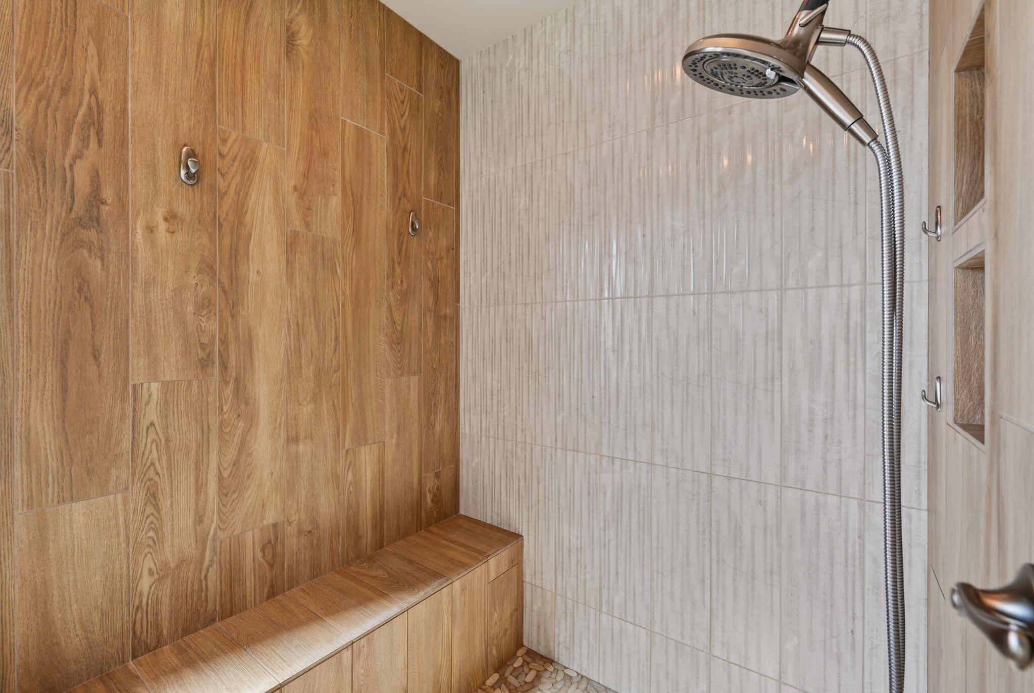 66355 Barr Road Bend, OR 97703 - Photo 27 of 56 a bathroom with a shower