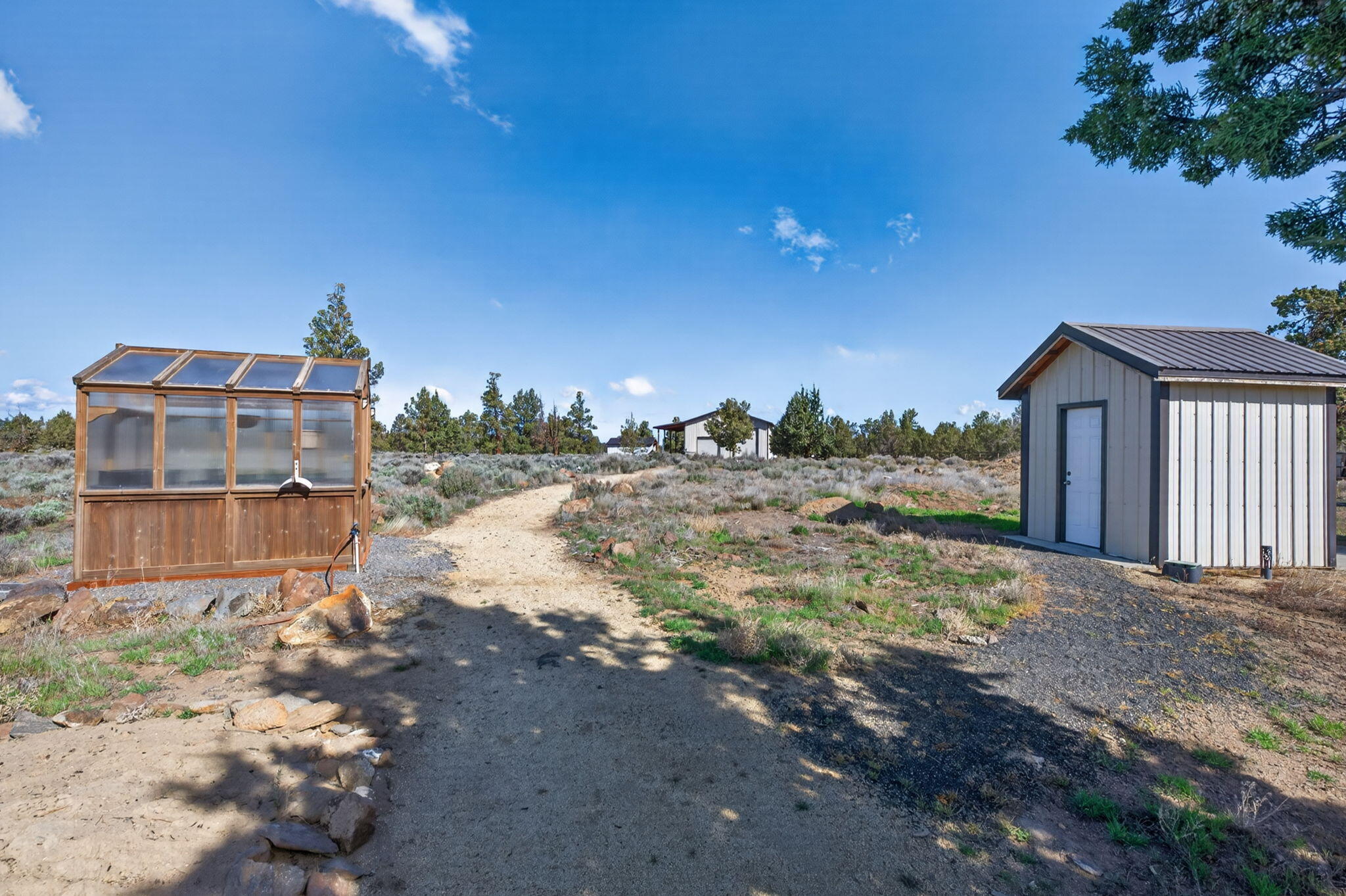 66355 Barr Road Bend, OR 97703 - Photo 51 of 56 Additional out-buildings