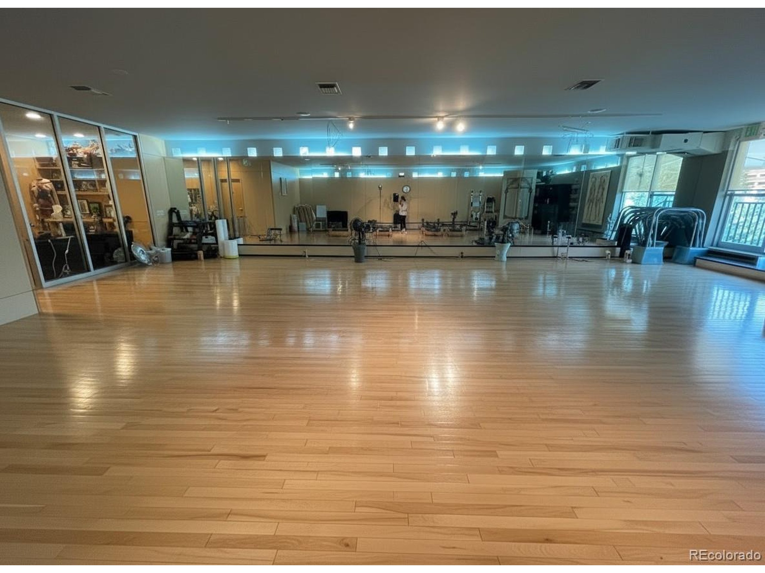 536 Cherokee Street Denver, CO 80204 - Photo 31 of 37 a view of a room with gym equipment