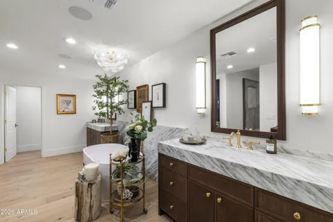 $5,000,000 | 8119 East Foothills Drive, Scottsdale, AZ 85255