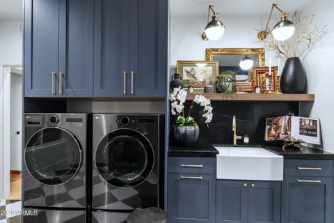 $5,000,000 | 8119 East Foothills Drive, Scottsdale, AZ 85255