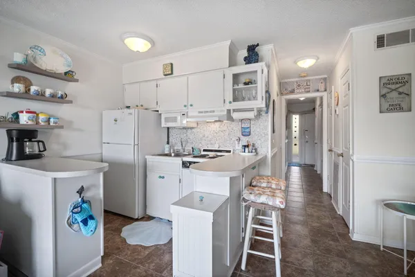 $350,000 | 40 Folly Field Road, Unit C253, Hilton Head Island, SC 29928