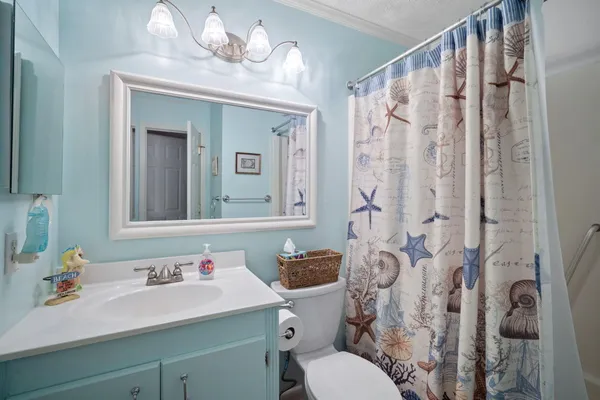 $350,000 | 40 Folly Field Road, Unit C253, Hilton Head Island, SC 29928