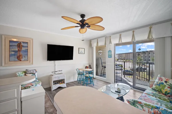 $350,000 | 40 Folly Field Road, Unit C253, Hilton Head Island, SC 29928