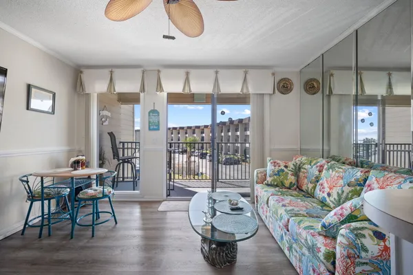 $350,000 | 40 Folly Field Road, Unit C253, Hilton Head Island, SC 29928