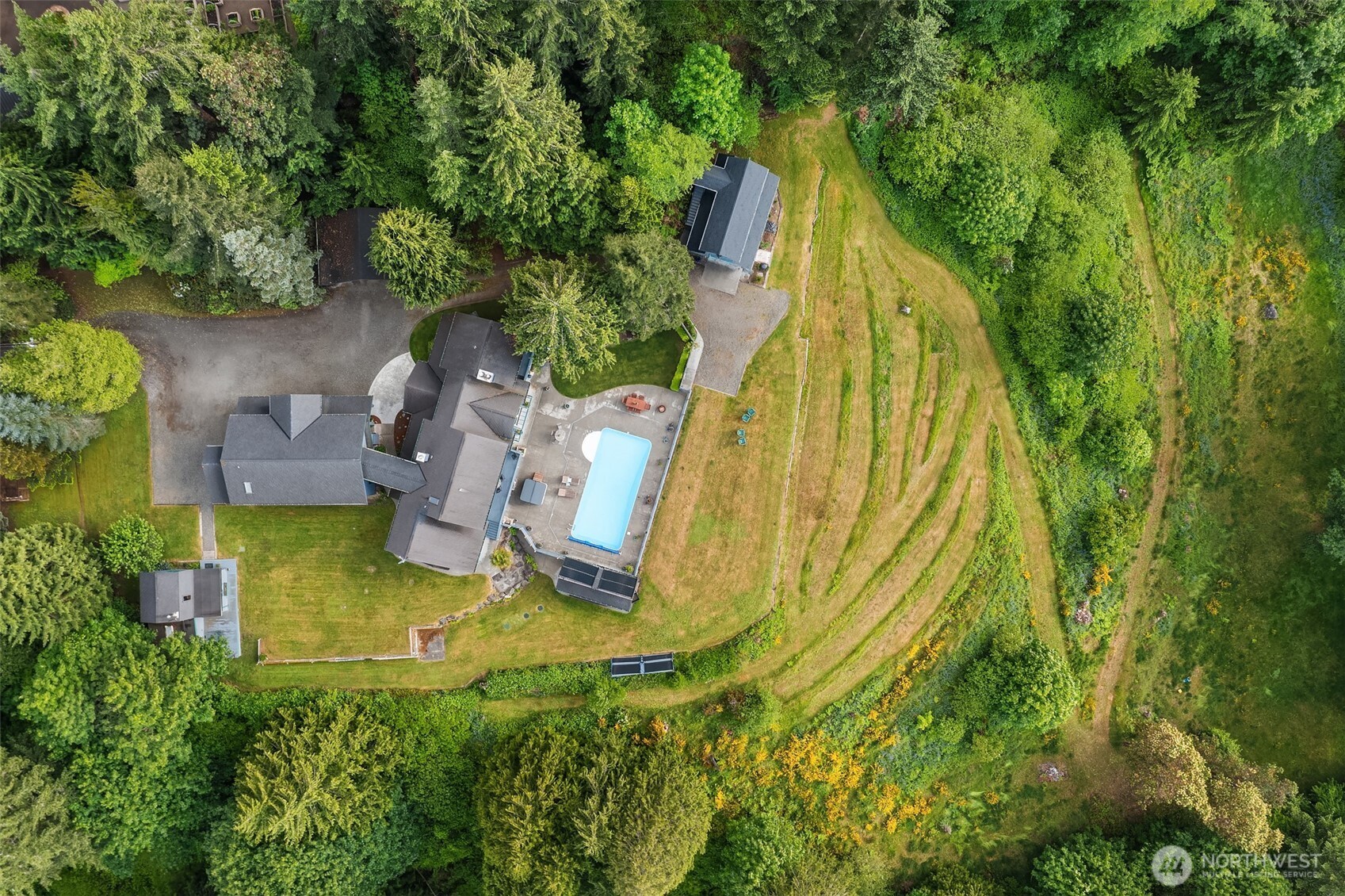 18005 Thorsen Road Southwest Vashon, WA 98070 - Photo 37 of 40 Gallery Image 37