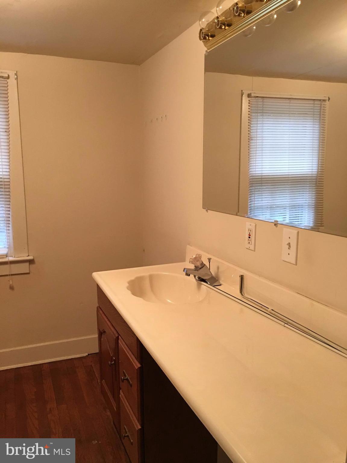 146 Frazier Road Warrenton, VA 20186 - Photo 14 of 21 Master Bedroom Closet
