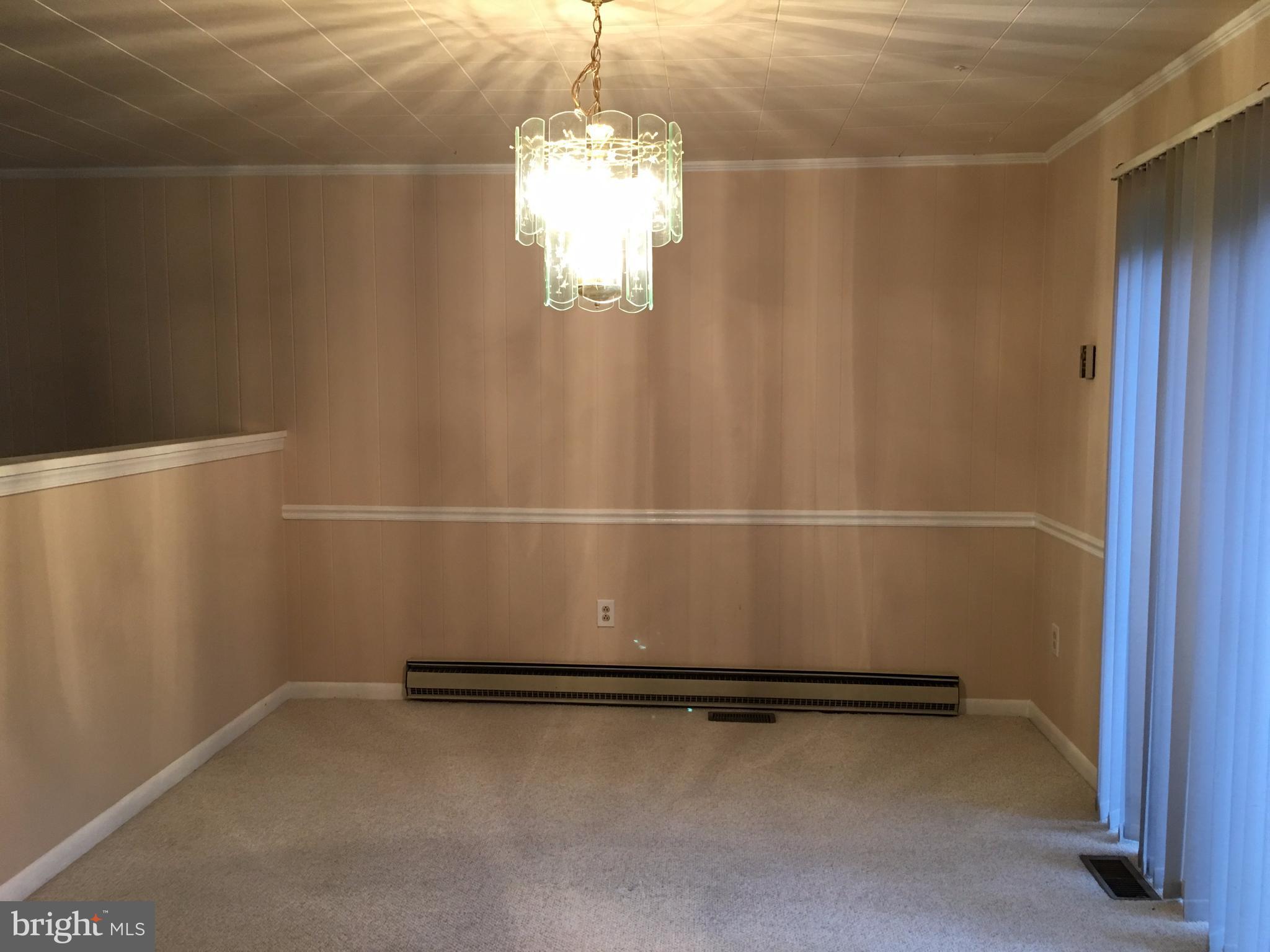 146 Frazier Road Warrenton, VA 20186 - Photo 3 of 21 Dining Room