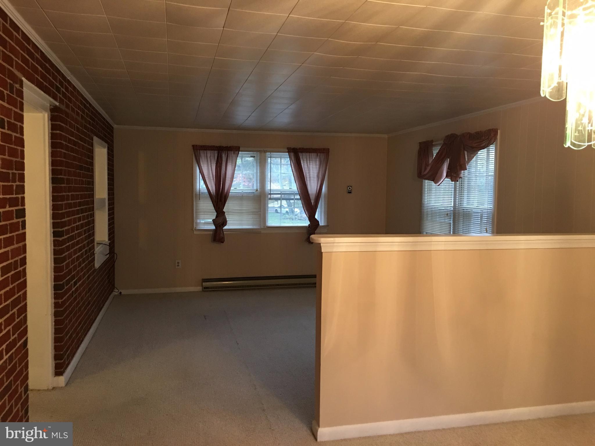 146 Frazier Road Warrenton, VA 20186 - Photo 4 of 21 Family Room