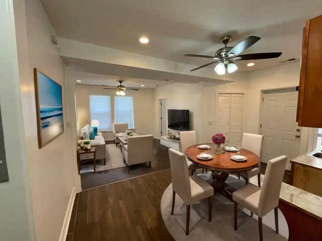 $1,450 | 1635 West 57th Street, Unit 1, Chicago, IL 60636