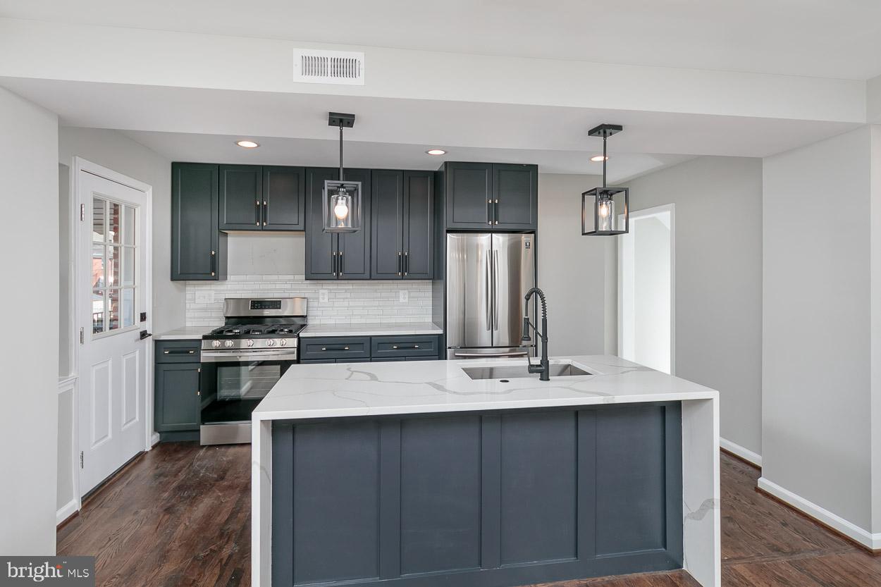 1910 Northbourne Road Baltimore, MD 21239 - Photo 11 of 37