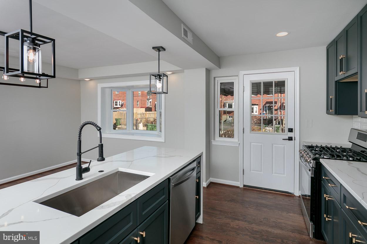 1910 Northbourne Road Baltimore, MD 21239 - Photo 14 of 37