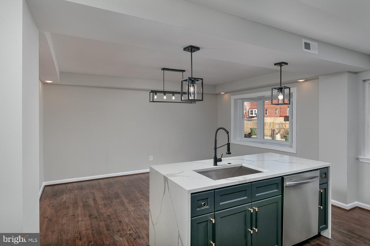 1910 Northbourne Road Baltimore, MD 21239 - Photo 15 of 37