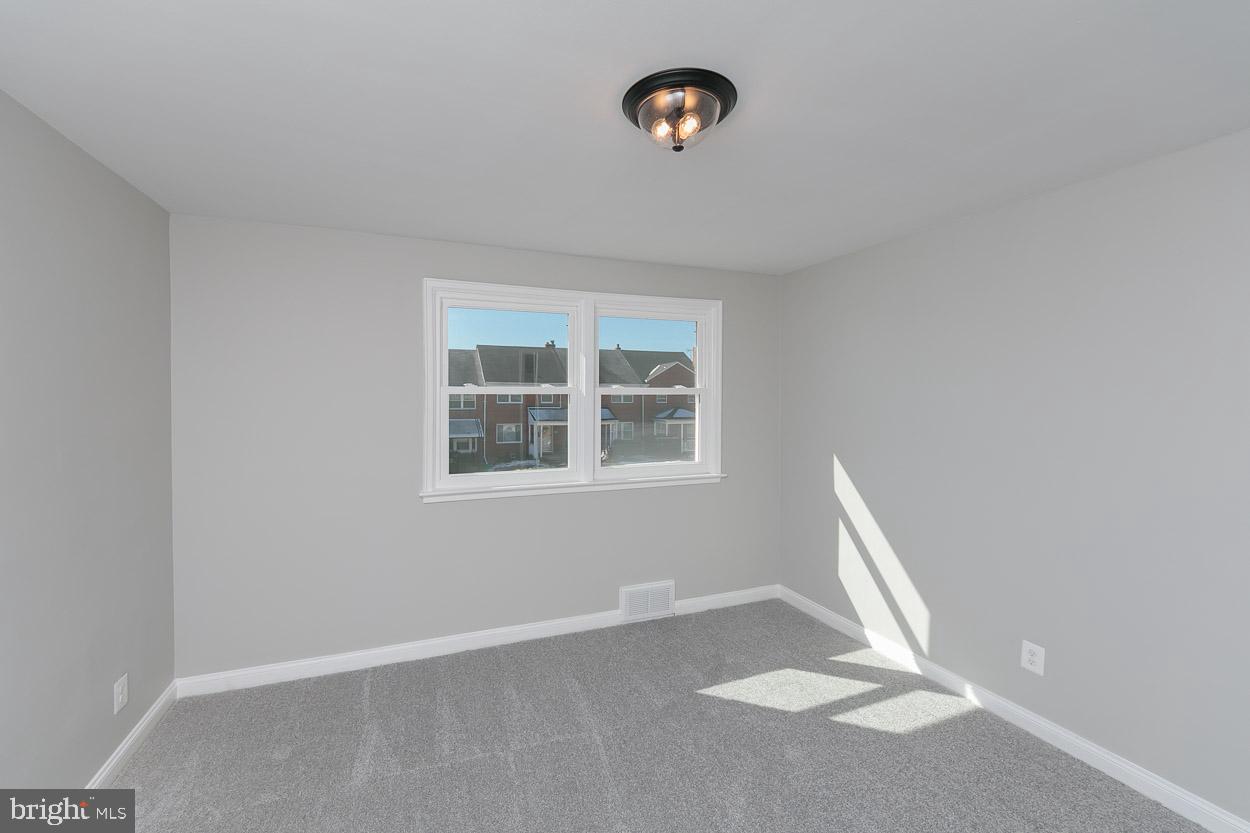1910 Northbourne Road Baltimore, MD 21239 - Photo 18 of 37