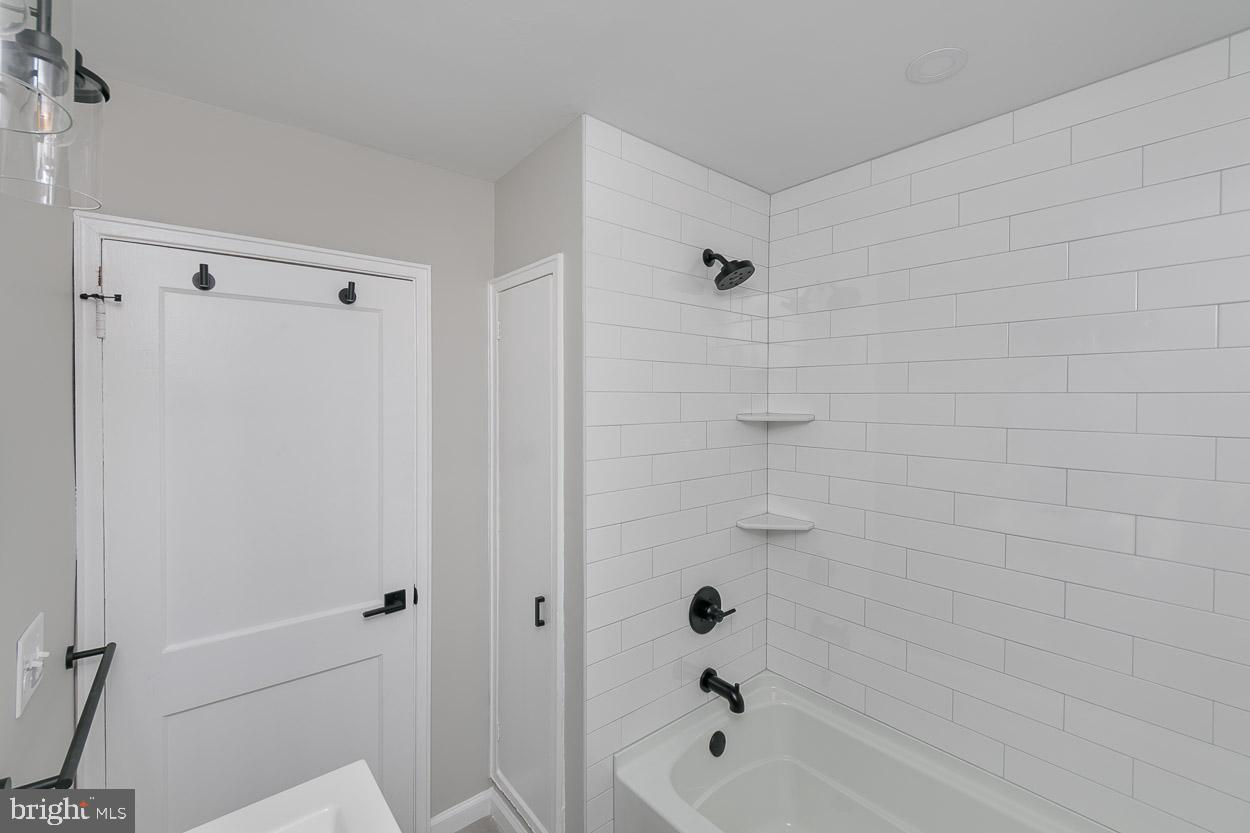 1910 Northbourne Road Baltimore, MD 21239 - Photo 20 of 37