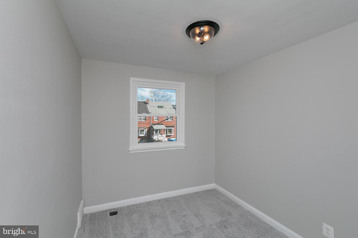 1910 Northbourne Road Baltimore, MD 21239 - Photo 24 of 37