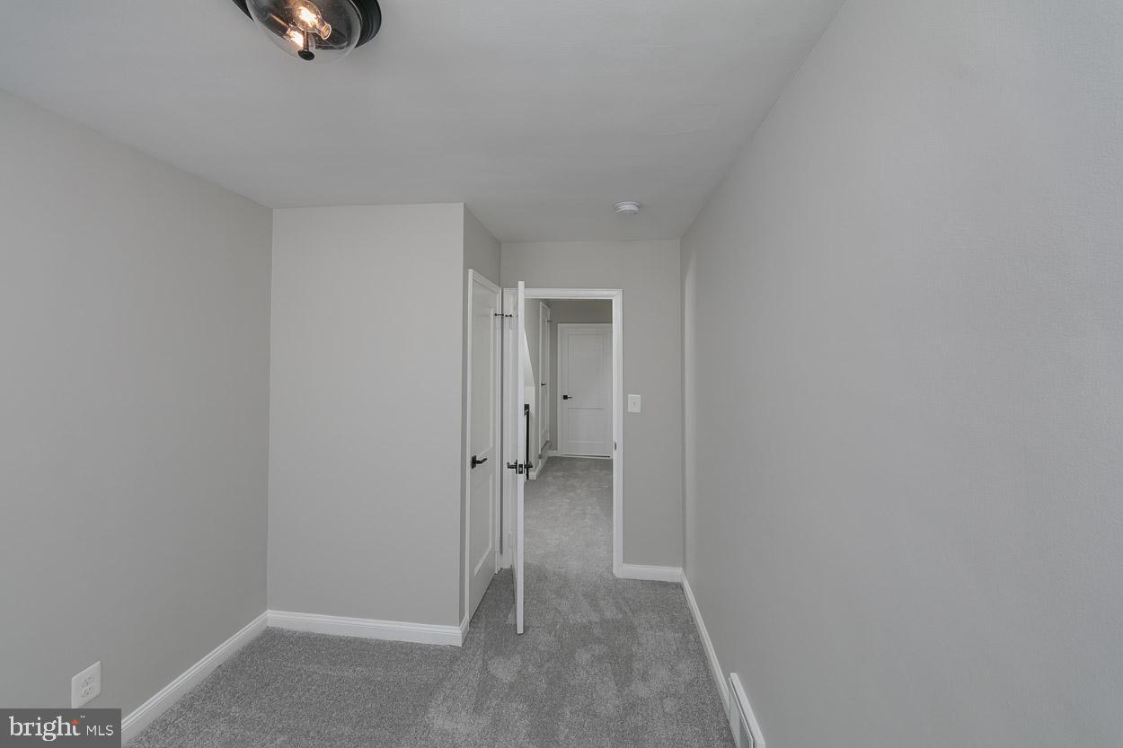 1910 Northbourne Road Baltimore, MD 21239 - Photo 25 of 37