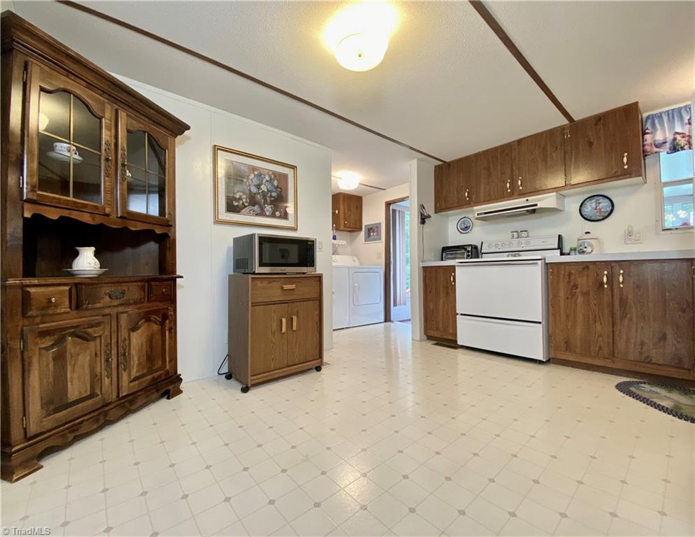 1577 Centenary Church Road Clemmons, NC 27012 - Photo 12 of 18 Gallery Image 12