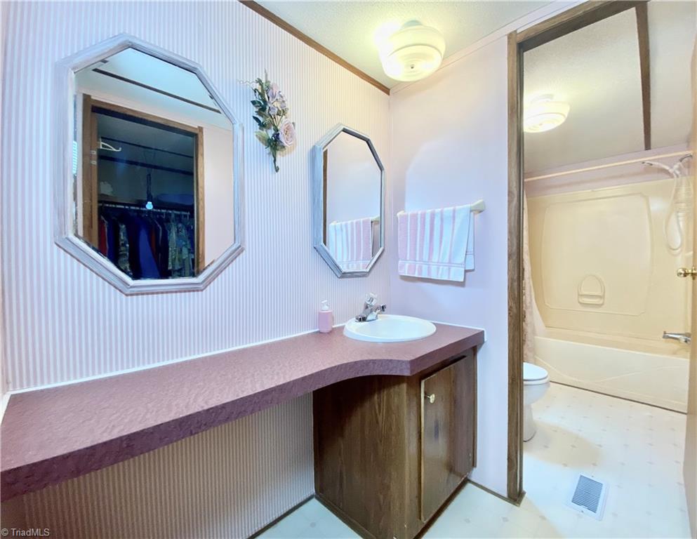 1577 Centenary Church Road Clemmons, NC 27012 - Photo 8 of 18 Gallery Image 8