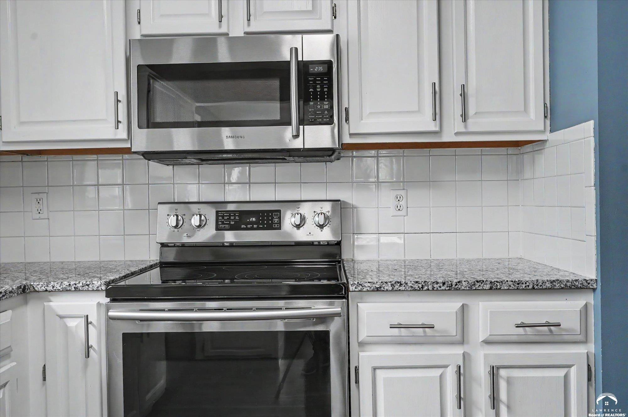 4805 Tempe Street Lawrence, KS 66047 - Photo 14 of 48