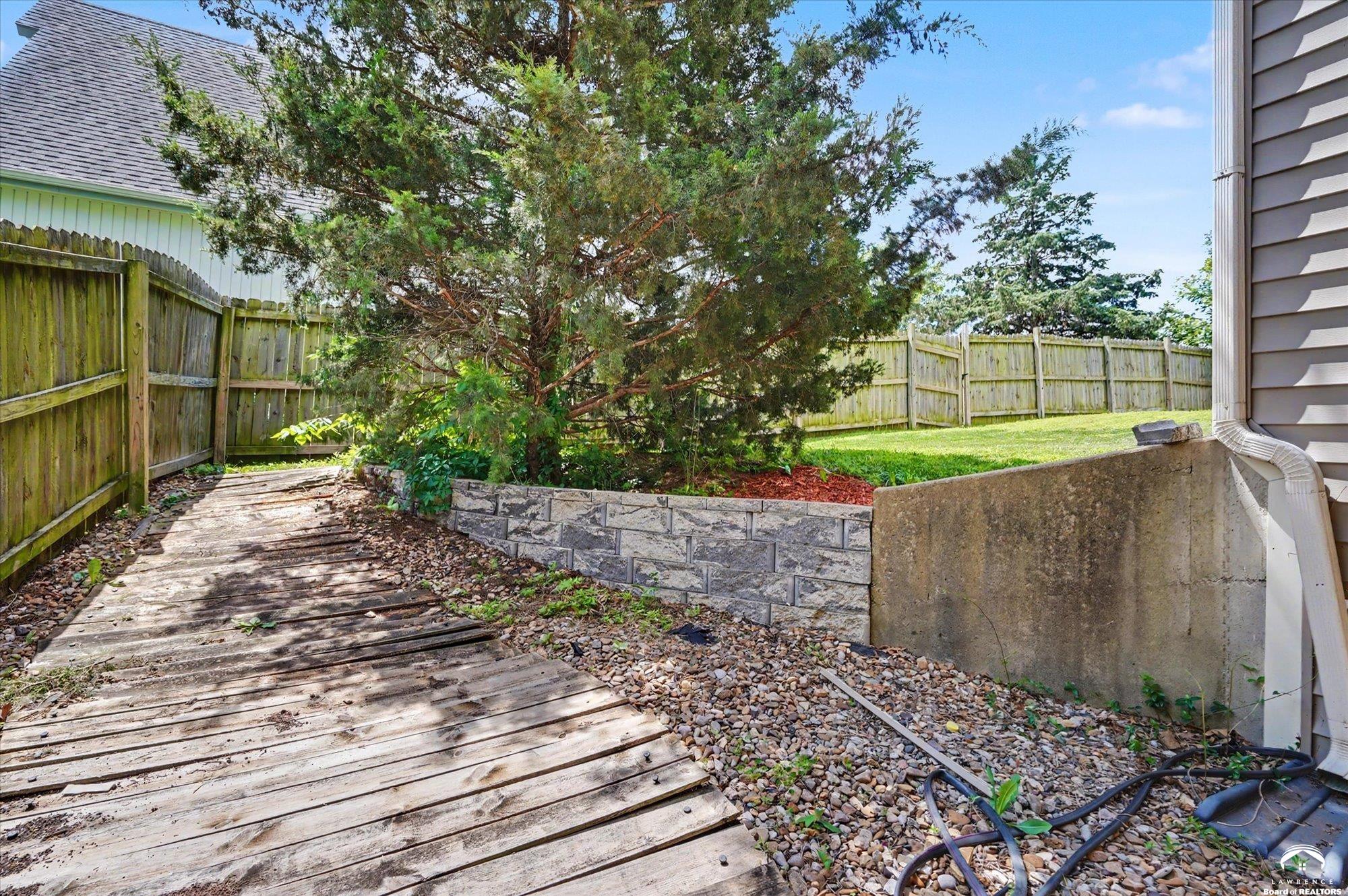4805 Tempe Street Lawrence, KS 66047 - Photo 42 of 48