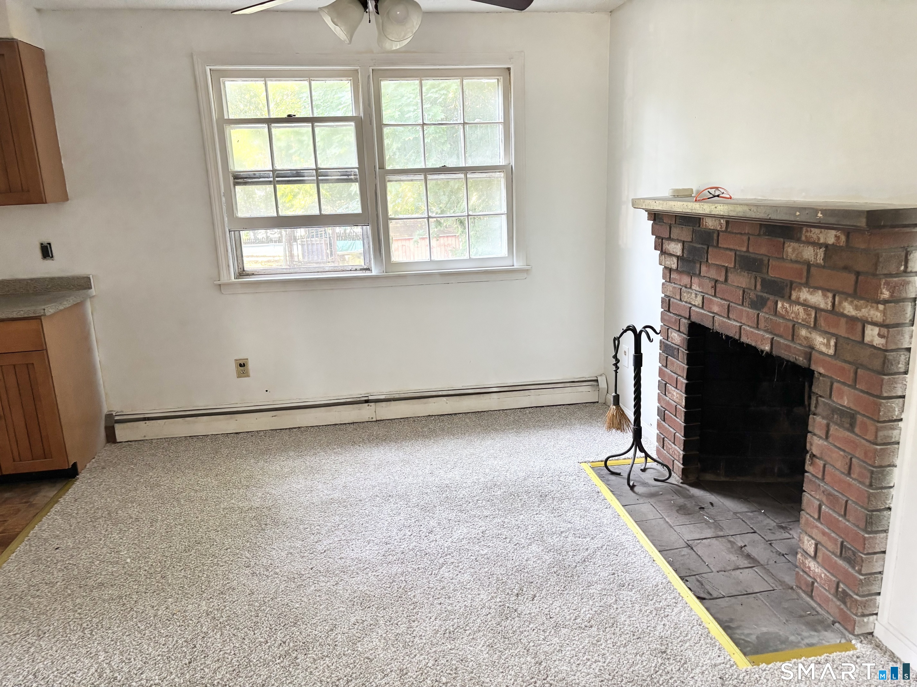 369 Bidwell Street Manchester, CT 06040 - Photo 4 of 13