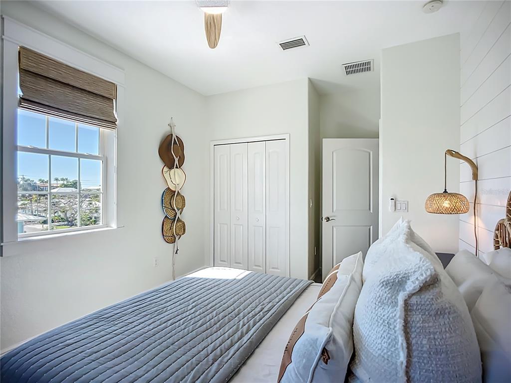 215 64th Street Holmes Beach, FL 34217 - Photo 25 of 73