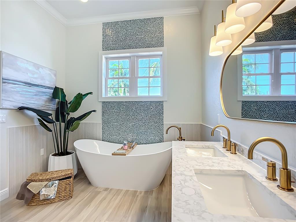 215 64th Street Holmes Beach, FL 34217 - Photo 34 of 73