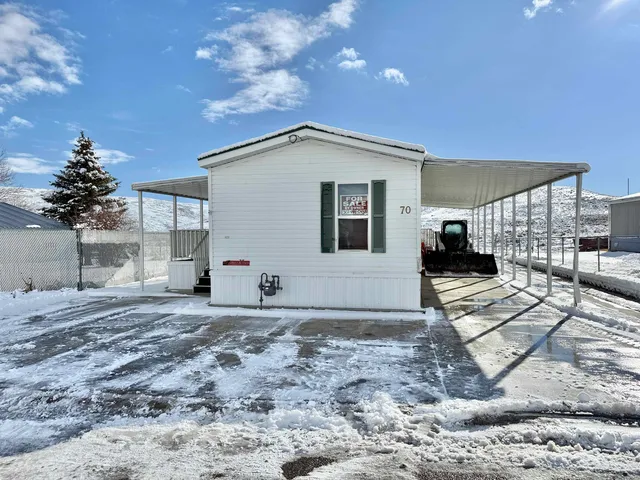 $119,000 | 70 Twin Creek Street, Diamondville, WY 83116