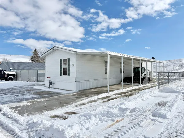 $119,000 | 70 Twin Creek Street, Diamondville, WY 83116