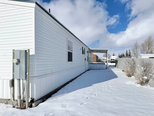 $119,000 | 70 Twin Creek Street, Diamondville, WY 83116