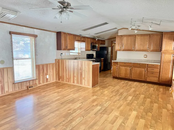 $119,000 | 70 Twin Creek Street, Diamondville, WY 83116