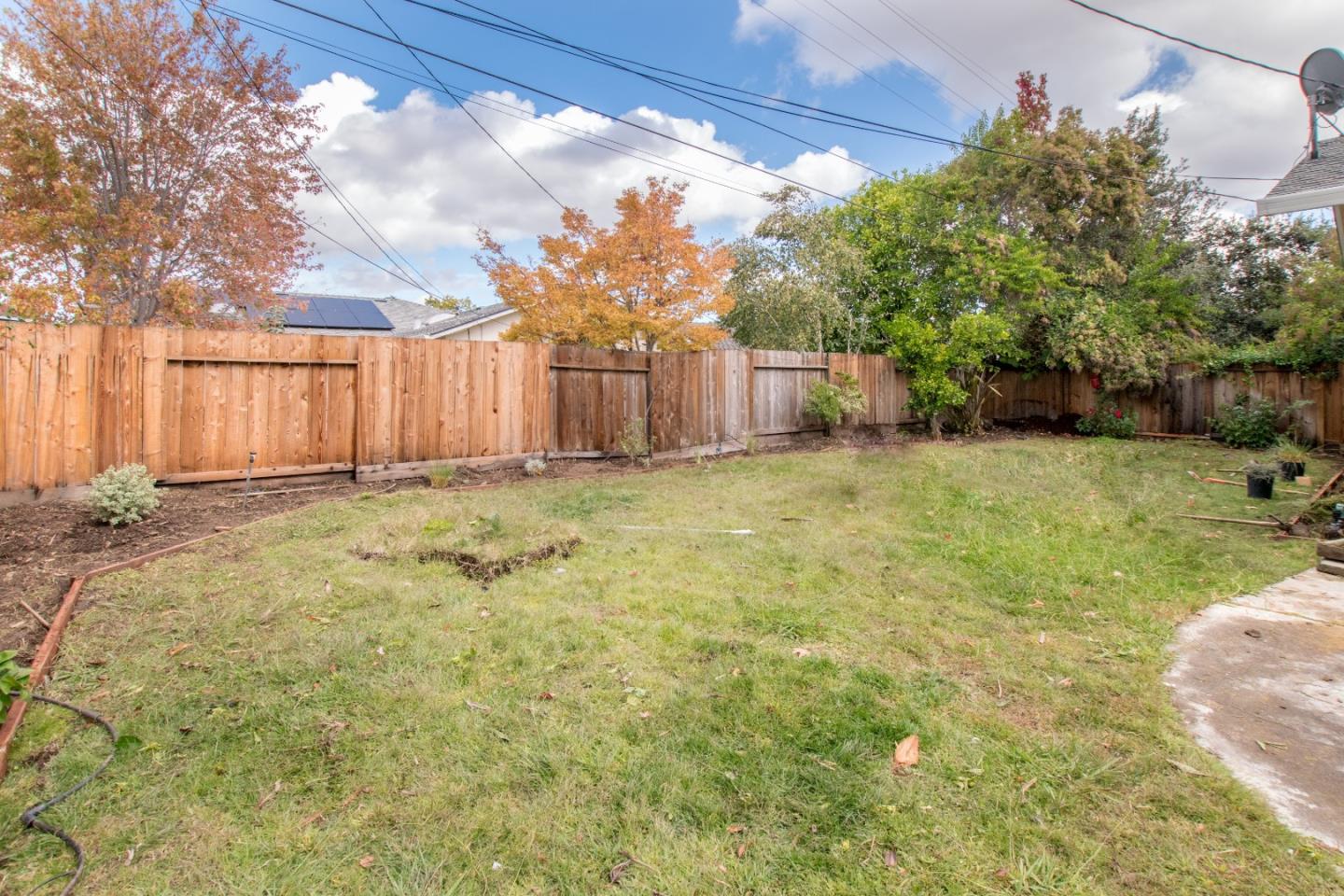 803 Inverness Way Sunnyvale, CA 94087 - Photo 23 of 24 Gallery Image 23