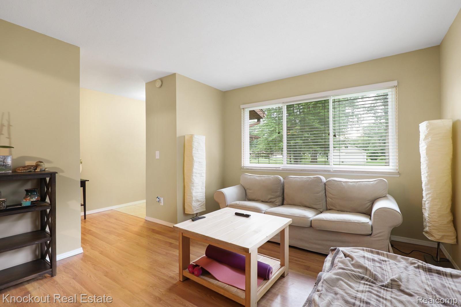7060 Quain Road Birch Run, MI 48415 - Photo 5 of 34 7060 Quain Rd Bridgeport-7.jpg